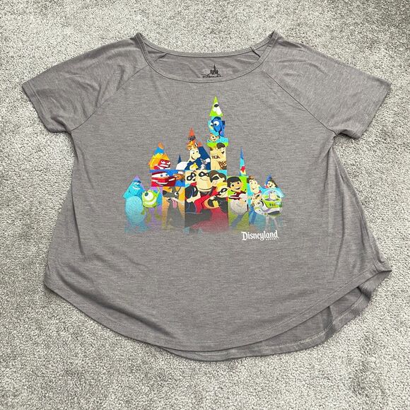 Dineyland Pixar Fest 2018 Graphic T-Shirt Womens Large Gray Short Sleeve Tee - Picture 1 of 9